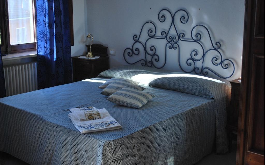 Agriturismo Fruttirossi Trofarello Δωμάτιο φωτογραφία